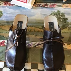 Authentic Dolce & Gabbana Vintage Brown Leather clogs, size 38 1/2.